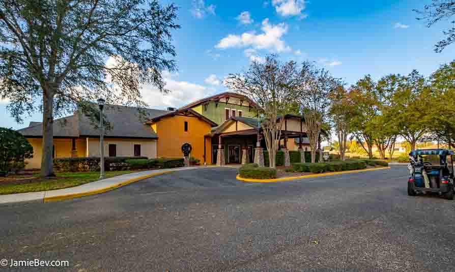 Arlington Ridge isn’t just a neighborhood—it’s a lifestyle. This gated community caters to active adults seeking the perfect balance of tranquility and activity, offering: