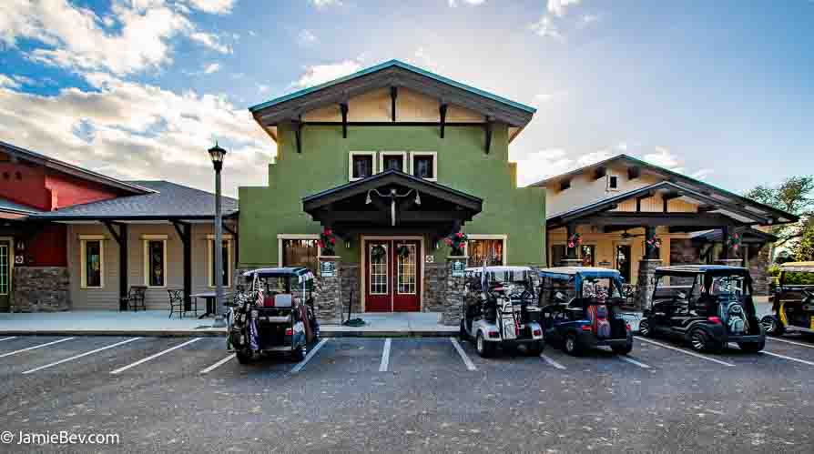 Arlington Ridge isn’t just a neighborhood—it’s a lifestyle. This gated community caters to active adults seeking the perfect balance of tranquility and activity, offering: