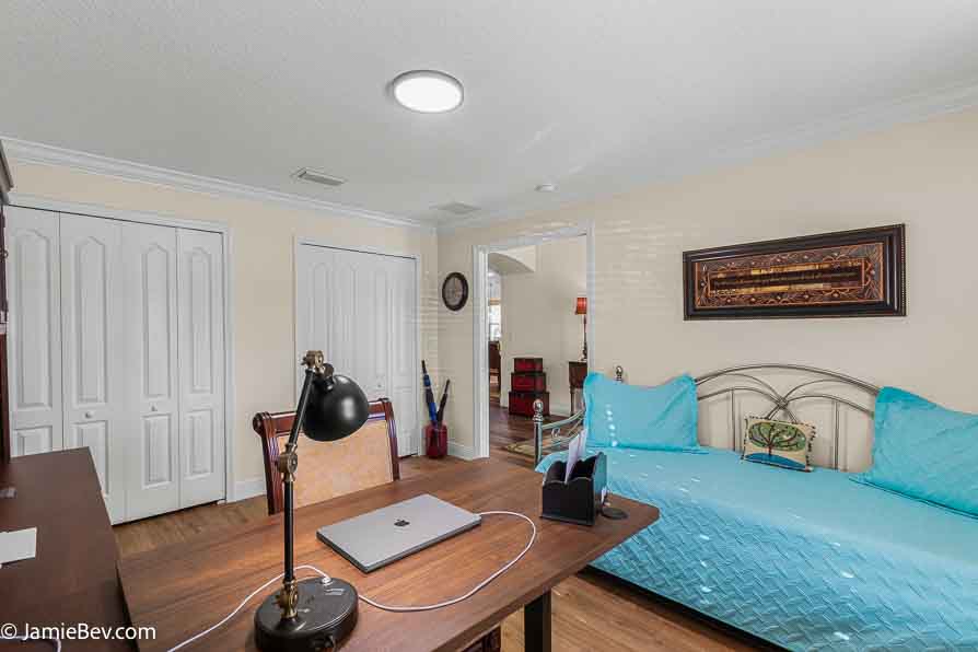 Arlington Ridge isn’t just a neighborhood—it’s a lifestyle. This gated community caters to active adults seeking the perfect balance of tranquility and activity