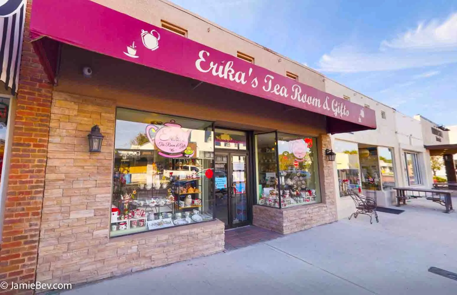 Erik a Tea Room Explore Clermont Florida With Jamie Bevelacqua